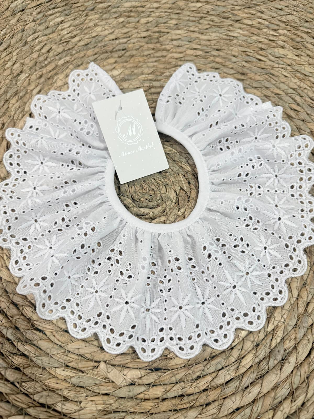 Cuello perforado unixes